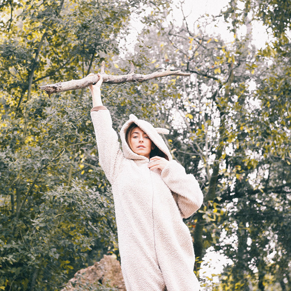 15-colgadas-de-una-percha-bebofi-carnaval-carniva-lobo-max-wolf-disfraz-costume-6