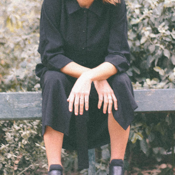 15-colgadas-de-una-percha-bebofi-vestido-midi-dress-camisero-collar-shirt-dress-batin-coat-abrigo-mapache-by-dark-green-9