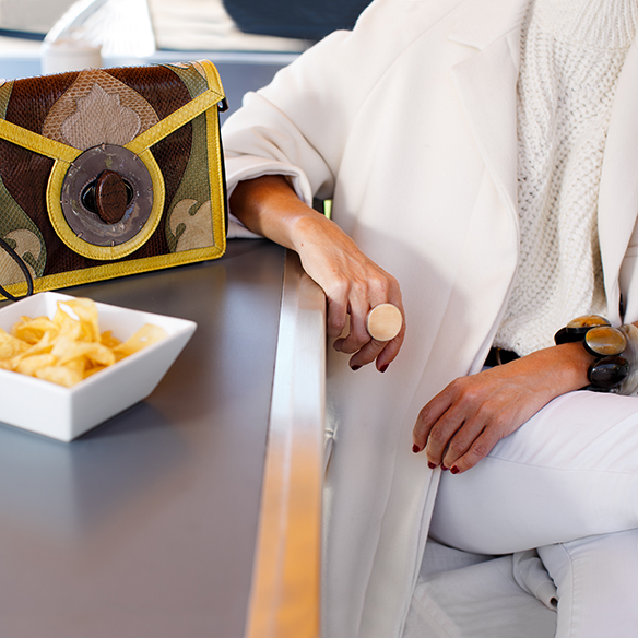 15-colgadas-de-una-percha-maica-jau-invierno-blanco-white-winter-crudo-ecru-stilettos-skinny-jeans-abrigo-coat-5