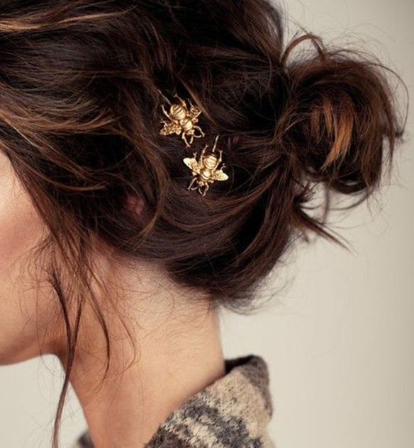 15-colgadas-de-una-percha-tendencias-peinados-pelo-hair-hairstyles-trends-accesorios-en-el-pelo-coleteros-horquillas-scrunchies-hairpins-hair-clips-3