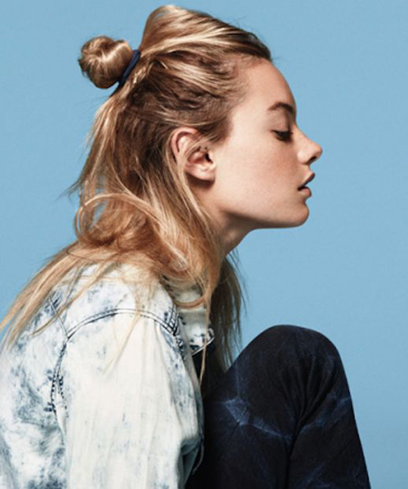 15-colgadas-de-una-percha-tendencias-peinados-pelo-hair-hairstyles-trends-coletas-pulidas-moños-knot-buns-smooth-ponytails-polished-pigtails-2