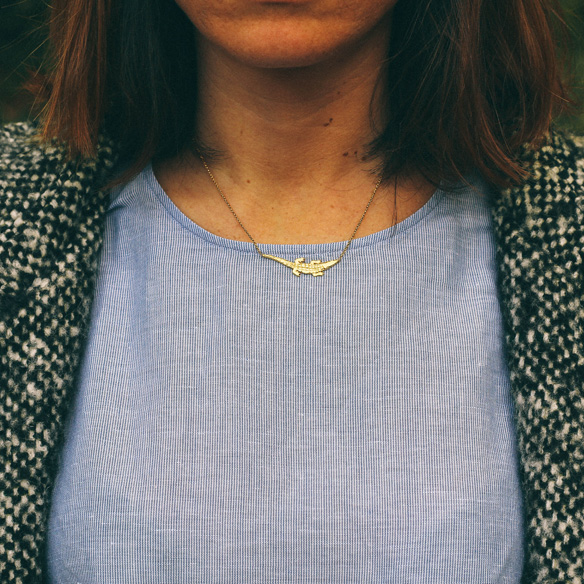 15-colgadas-de-una-percha-bebofi-vincent-abrigo-coat-bambas-trainers-socks-calcetines-7