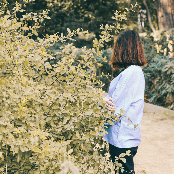 15-colgadas-de-una-percha-bebofi-vincent-abrigo-coat-bambas-trainers-socks-calcetines-9