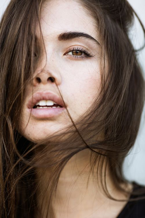 15-colgadas-de-una-percha-maquillaje-make-up-fw-oi-fall-winter-15-16-ojos-perfilados-pestañas-xl-eyelashes-outlined-eyes-6