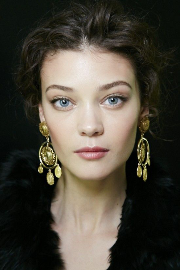 15-colgadas-de-una-percha-maquillaje-make-up-fw-oi-fall-winter-15-16-rostro-nude-nude-face-5