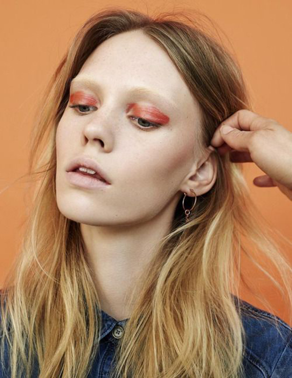 15-colgadas-de-una-percha-maquillaje-make-up-fw-oi-fall-winter-15-16-sombras-anaranjadas-y-nude-nude-and-orange-shadows-1