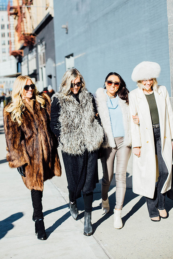 15-colgadas-de-una-percha-nyfw-street-style-new-york-fashion-week-estilo-style-outfits-looks-26