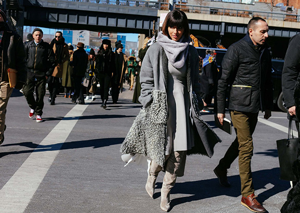 15-colgadas-de-una-percha-nyfw-street-style-new-york-fashion-week-estilo-style-outfits-looks-36