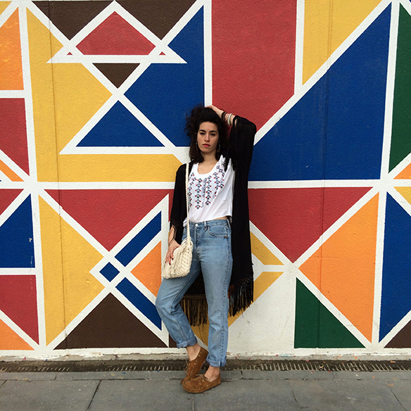 15-colgadas-de-una-percha-blanche-entretiempo-mid-season-levis-kimono-bolso-crochet-bag-1