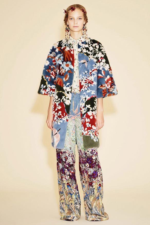 15-colgadas-de-una-percha-coleccion-resort-collection-2016-valentino-4