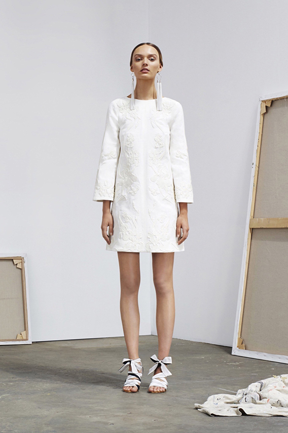 15-colgadas-de-una-percha-coleccion-resort-collection-2016-zimmermann-3