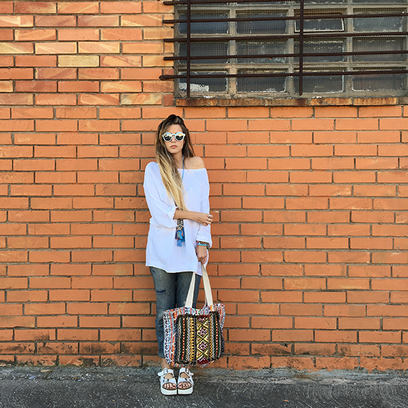 15-colgadas-de-una-percha-anna-duarte-ethnic-etnico-jeans-oversize-knit-punto-sandalias-sandals-1