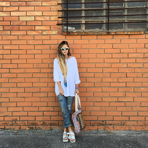 15-colgadas-de-una-percha-anna-duarte-ethnic-etnico-jeans-oversize-knit-punto-sandalias-sandals-10