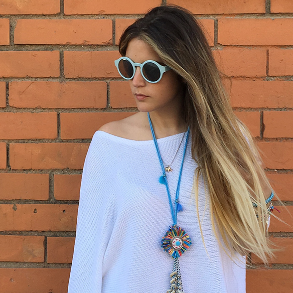 15-colgadas-de-una-percha-anna-duarte-ethnic-etnico-jeans-oversize-knit-punto-sandalias-sandals-2