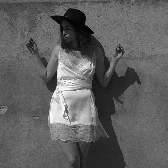 15-colgadas-de-una-percha-blanche-must-have-ss-16-pv-2016-imprescindibles-vestido-lencero-lingerie-dress-estilo-pijamero-pyjamas-style-8