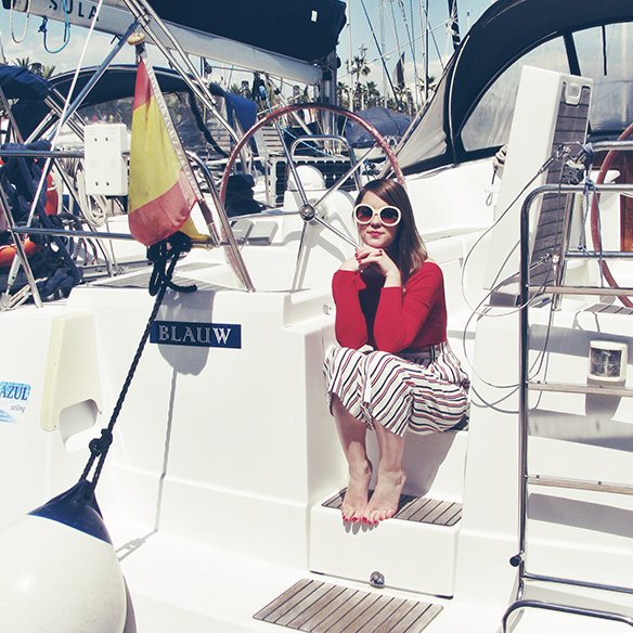 15-colgadas-de-una-percha-carla-kissler-culottes-rayas-stripes-rojo-red-navy-blue-azul-marino-body-punto-9