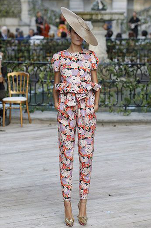 15-colgadas-de-una-percha-15-lwl-looks-we-love-la-invitada-de-boda-perfecta-the-perfect-wedding-guest-outfits-estilo-style-1