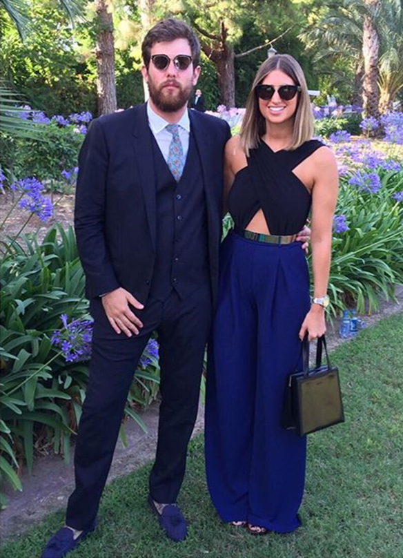 15-colgadas-de-una-percha-15-lwl-looks-we-love-la-invitada-de-boda-perfecta-the-perfect-wedding-guest-outfits-estilo-style-15