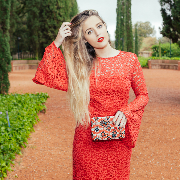 15-colgadas-de-una-percha-carla-kissler-anna-duarte-vestidos-invitadas-de-boda-wedding-guest-outfits-looks-24-fab-2