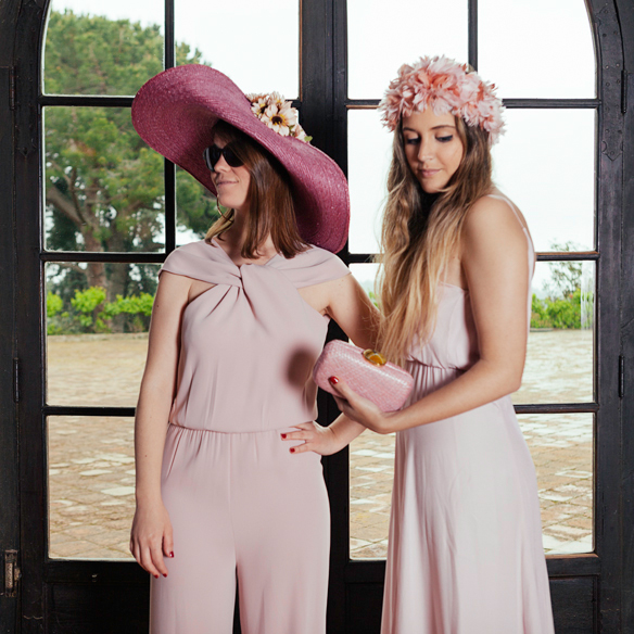 15-colgadas-de-una-percha-carla-kissler-anna-duarte-vestidos-invitadas-de-boda-wedding-guest-outfits-looks-by-biombo-5