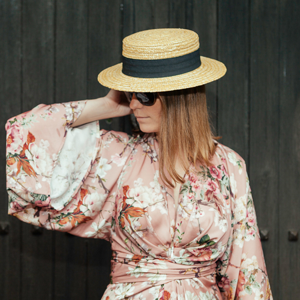 15-colgadas-de-una-percha-carla-kissler-anna-duarte-vestidos-invitadas-de-boda-wedding-guest-outfits-looks-lio-de-faldas-qk-bcn-3