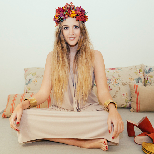 15-colgadas-de-una-percha-carla-kissler-anna-duarte-vestidos-invitadas-de-boda-wedding-guest-outfits-looks-maria-roch-4