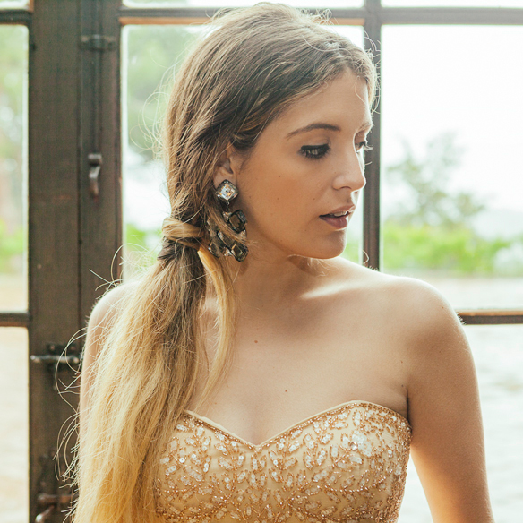 15-colgadas-de-una-percha-carla-kissler-anna-duarte-vestidos-invitadas-de-boda-wedding-guest-outfits-looks-rosa-clara-3