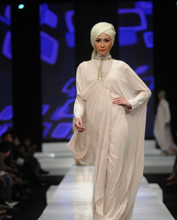 15-colgadas-de-una-percha-que-tipo-de-novia-eres-what-kind-of-bride-are-you-wedding-gown-dress-vestidos-de-novia-bodas-etnica-ethnic-8