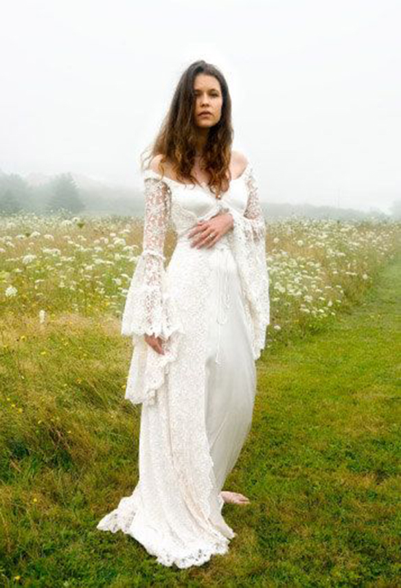 15-colgadas-de-una-percha-que-tipo-de-novia-eres-what-kind-of-bride-are-you-wedding-gown-dress-vestidos-de-novia-bodas-medieval-1