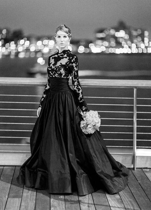 15-colgadas-de-una-percha-que-tipo-de-novia-eres-what-kind-of-bride-are-you-wedding-gown-dress-vestidos-de-novia-bodas-negro-total-black-1
