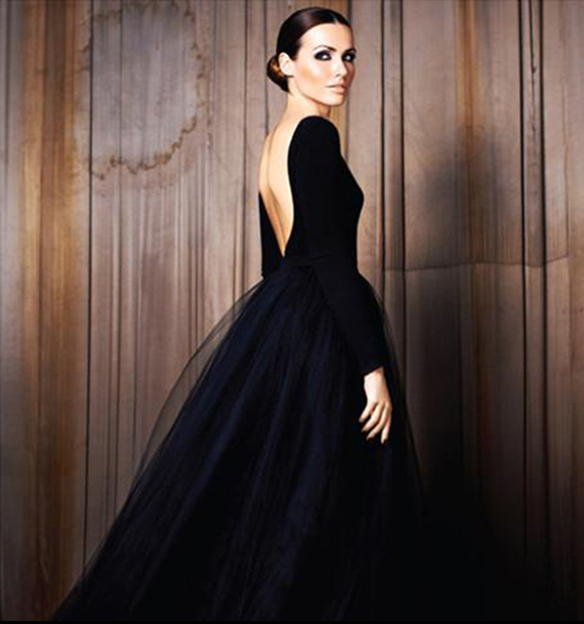 15-colgadas-de-una-percha-que-tipo-de-novia-eres-what-kind-of-bride-are-you-wedding-gown-dress-vestidos-de-novia-bodas-negro-total-black-6