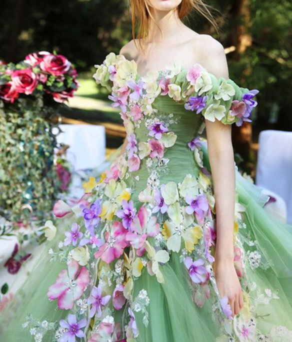 15-colgadas-de-una-percha-que-tipo-de-novia-eres-what-kind-of-bride-are-you-wedding-gown-dress-vestidos-de-novia-bodas-off-shoulders-hombros-descubiertos-7