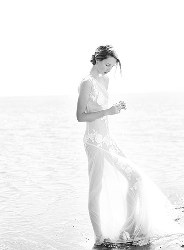 15-colgadas-de-una-percha-teresa-helbig-vestidos-de-novia-wedding-gowns-bodas-weddings-brides-4