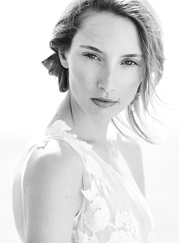 15-colgadas-de-una-percha-teresa-helbig-vestidos-de-novia-wedding-gowns-bodas-weddings-brides-7