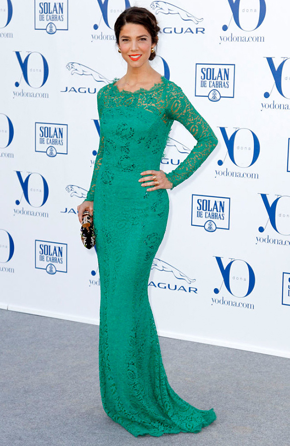 15-colgadas-de-una-percha-the-style-of-el-estilo-de-juana-acosta-inspiracion-inspiration-looks-alfombra-roja-red-carpet-outfits-invitada-de-boda-wedding-guest-10