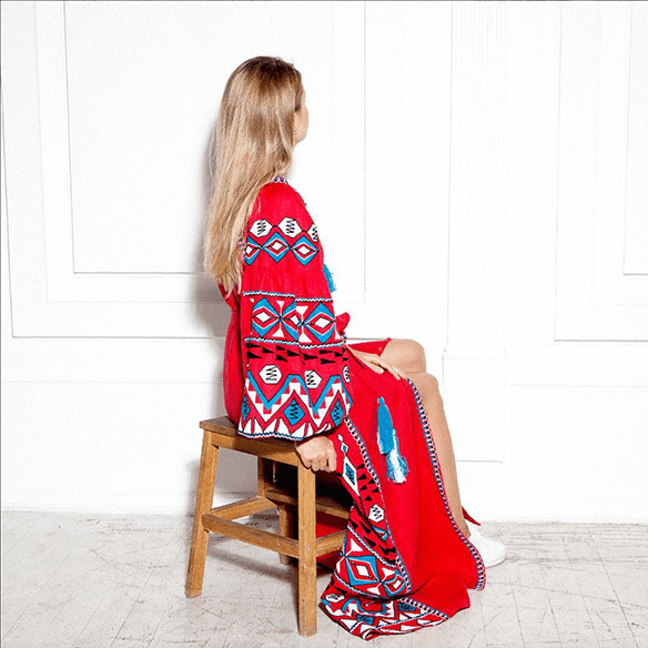 15-colgadas-de-una-percha-closet-must-march-11-vestidos-bordados-tunicas-blusas-embroidery-dress-tunic-blouse-1