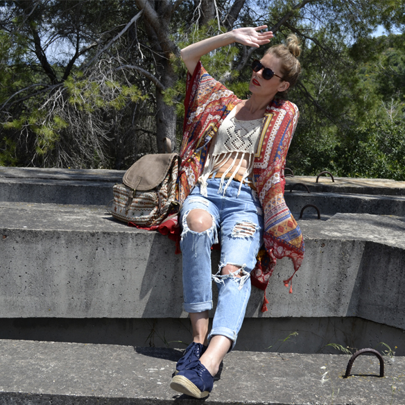 15-colgadas-de-una-percha-kaftan-boyfriends-crop-top-mochila-backpack-georgina-carreras-barcelona-gina-carreras-2