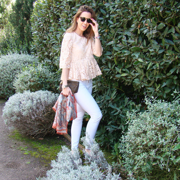 15-colgadas-de-una-percha-marta-r-peplum-lace-top-encaje-flats-1