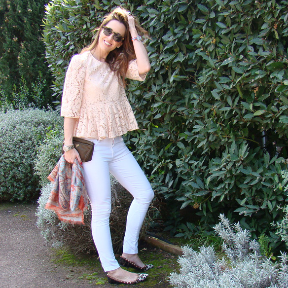 15-colgadas-de-una-percha-marta-r-peplum-lace-top-encaje-flats-3