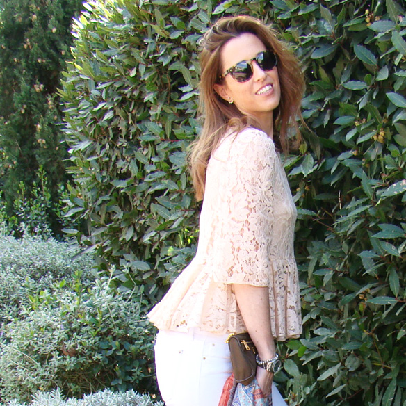 15-colgadas-de-una-percha-marta-r-peplum-lace-top-encaje-flats-4