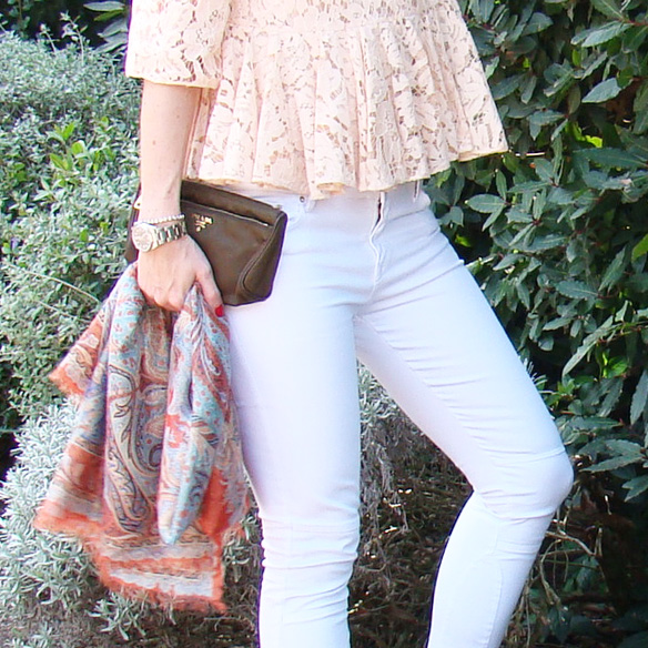 15-colgadas-de-una-percha-marta-r-peplum-lace-top-encaje-flats-8