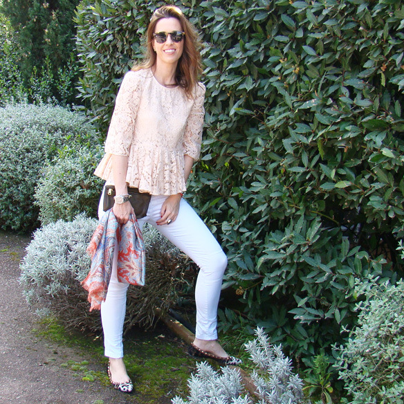 15-colgadas-de-una-percha-marta-r-peplum-lace-top-encaje-flats-9