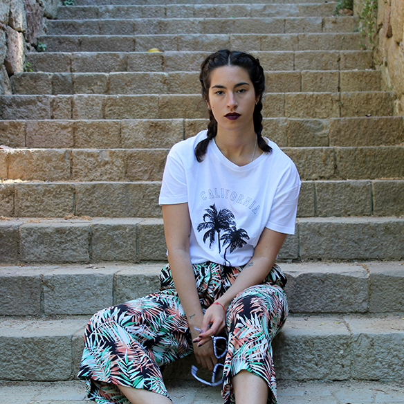 15-colgadas-de-una-percha-palmeras-palm-trees-culottes-gafas-de-sol-sunnies-trenzas-braids-sandalias-sandals-blanche-8