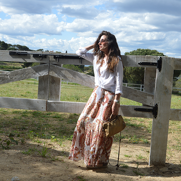 15-colgadas-de-una-percha-vestido-dress-camisa-anudada-tied-shirt-alpargatas-espadrilles-alicia-alvarez-10