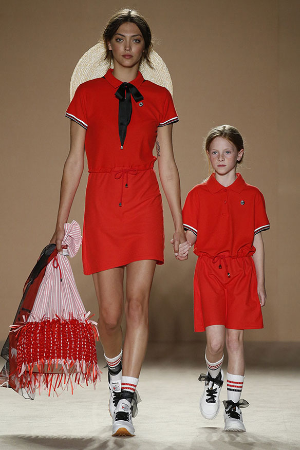 15-colgadas-de-una-percha-080-bcn-fashion-ss-17-moda-barcelona-carlota-oms-9