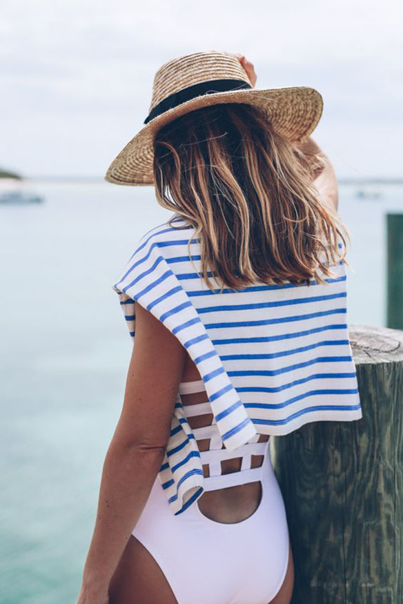 15-colgadas-de-una-percha-15-lwl-looks-we-love-outfits-bañador-swimsuit-15