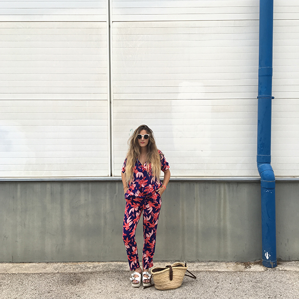 15-colgadas-de-una-percha-anna-duarte-hawaii-hawai-print-estampado-hawaiano-conjunto-pijamero-pajamas-set-cesto-basket-10