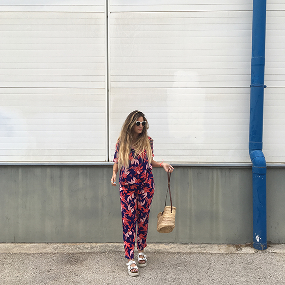 15-colgadas-de-una-percha-anna-duarte-hawaii-hawai-print-estampado-hawaiano-conjunto-pijamero-pajamas-set-cesto-basket-5