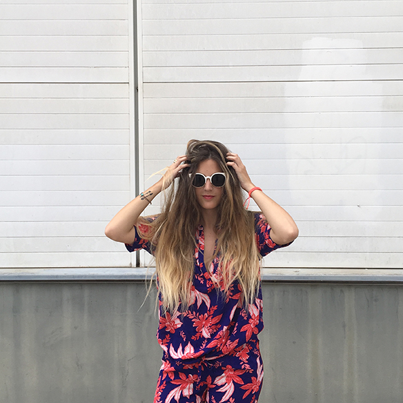 15-colgadas-de-una-percha-anna-duarte-hawaii-hawai-print-estampado-hawaiano-conjunto-pijamero-pajamas-set-cesto-basket-9