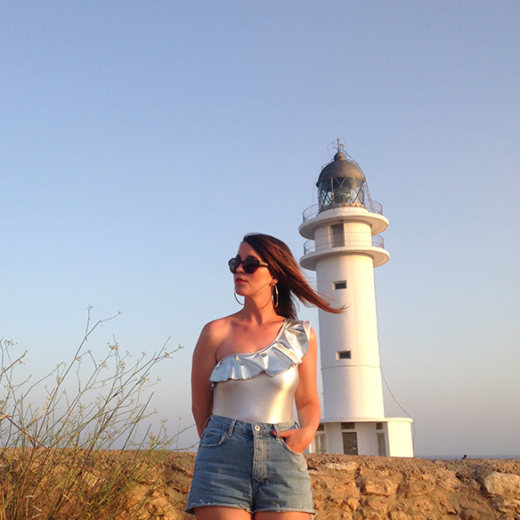 15-colgadas-de-una-percha-formentera-silver-body-swimsuit-bañador-plata-8